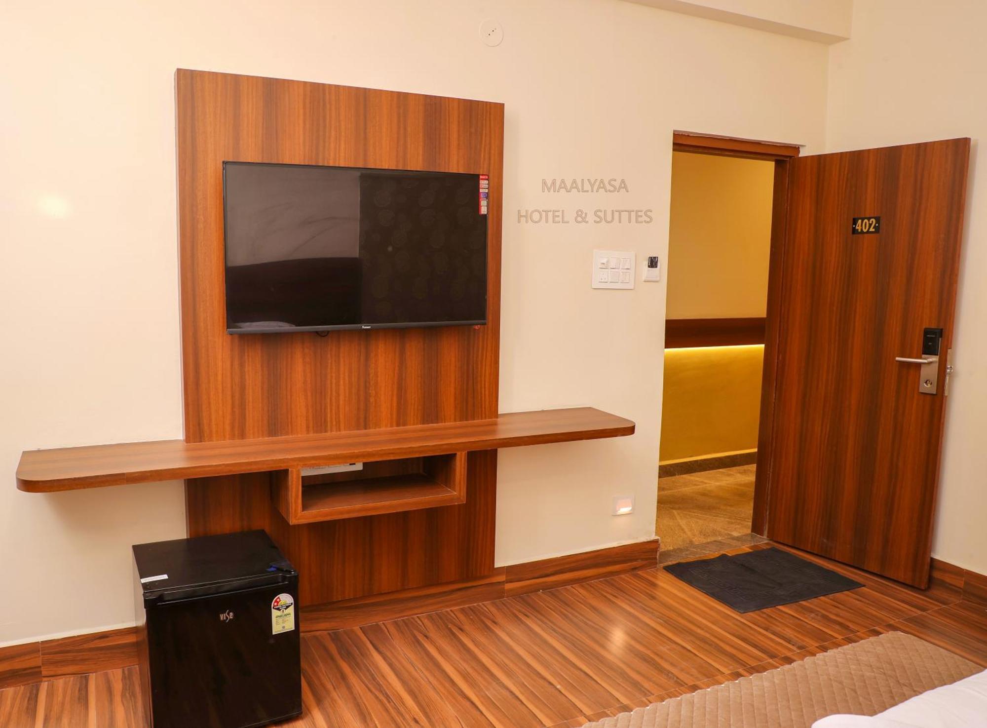 Maalyasa Hotel And Suites حيدر أباد المظهر الخارجي الصورة